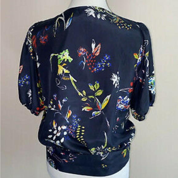 Tanya Taylor Leiria Silk Wrap Floral Navy Top sz 2 - Picture 4 of 5